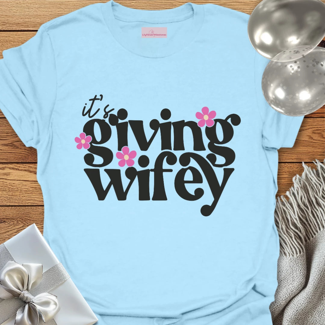 It's Giving Wifey Floral Wedding T-Shirt