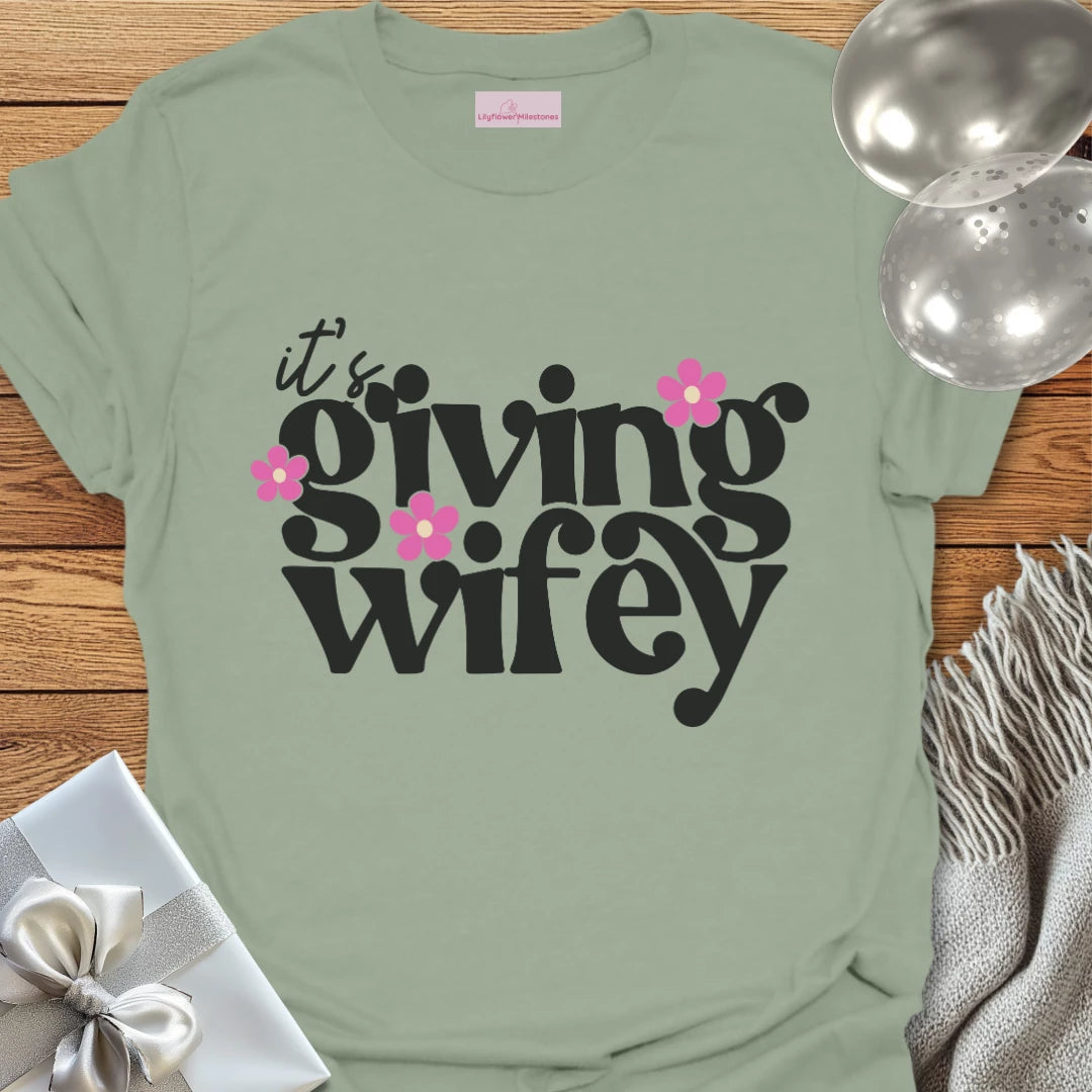 It's Giving Wifey Floral Wedding T-Shirt