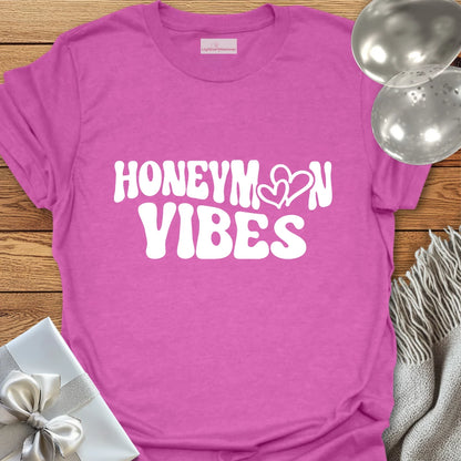 Honeymoon Vibes (Hearts) - Honeymoon T-Shirt