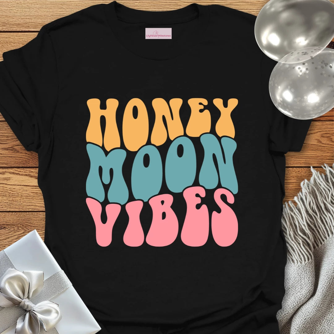 Honeymoon Vibes T-Shirt (Retro)