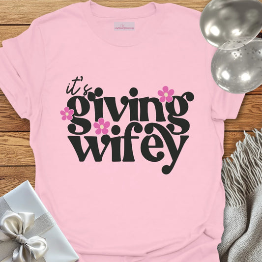 It's Giving Wifey Floral Wedding T-Shirt
