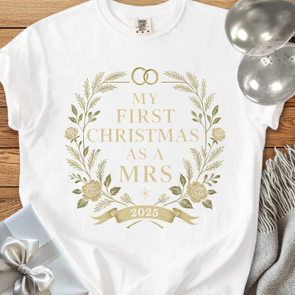 My First Christmas as a Mrs 2025 - Premium Wedding T-Shirt