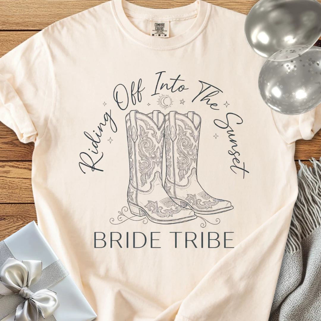 Bride Tribe, Riding Off Into the Sunset - Premium Wedding T-Shirt
