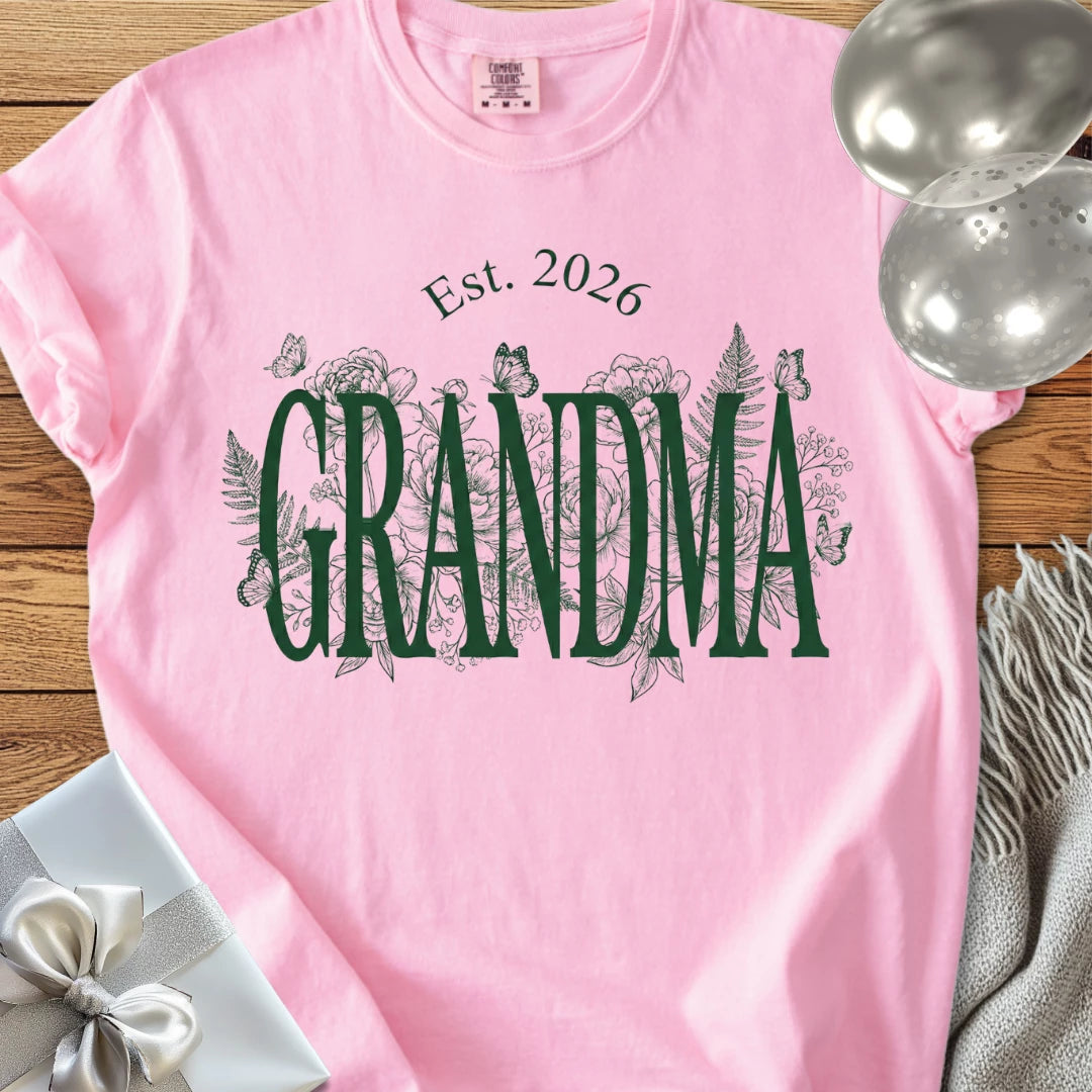 Grandma, Est 2026 - Premium New Baby T-Shirt