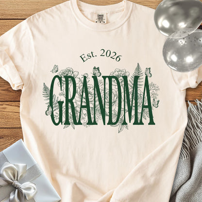 Grandma, Est 2026 - Premium New Baby T-Shirt