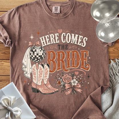 Here Comes the Bride - Premium Western Wedding T-Shirt