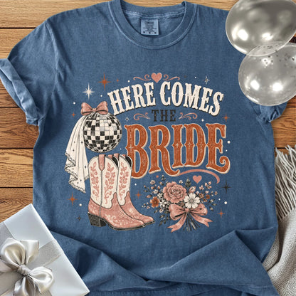 Here Comes the Bride - Premium Western Wedding T-Shirt