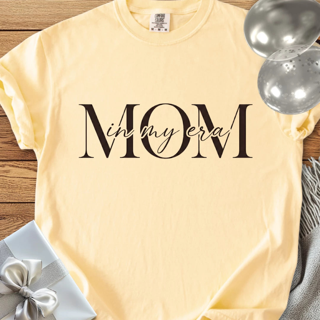 MOM, In My Era - Premium T-Shirt