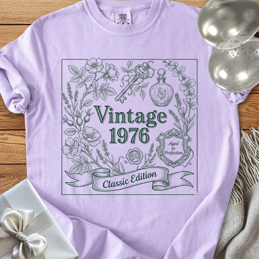 Vintage 1976, Aged to Pefection - Premium 50th Birthday T-Shirt