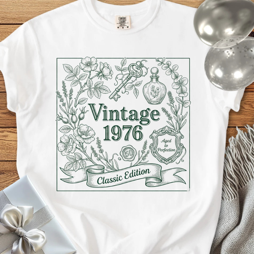 Vintage 1976, Aged to Pefection - Premium 50th Birthday T-Shirt