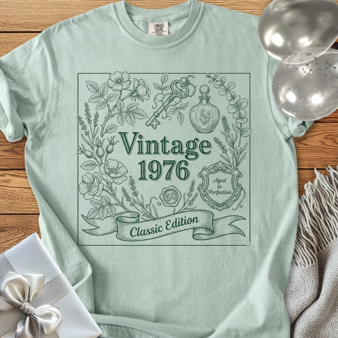Vintage 1976, Aged to Pefection - Premium 50th Birthday T-Shirt