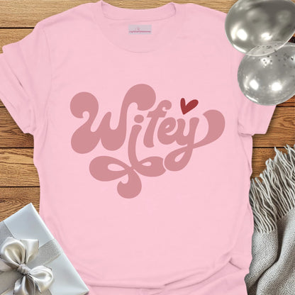 Retro Wifey - Wedding T-Shirt