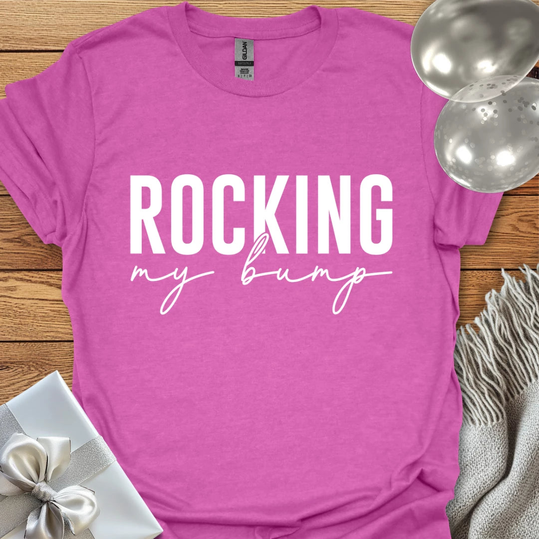 Rocking My Bump (Script) - Pregnancy T-Shirt