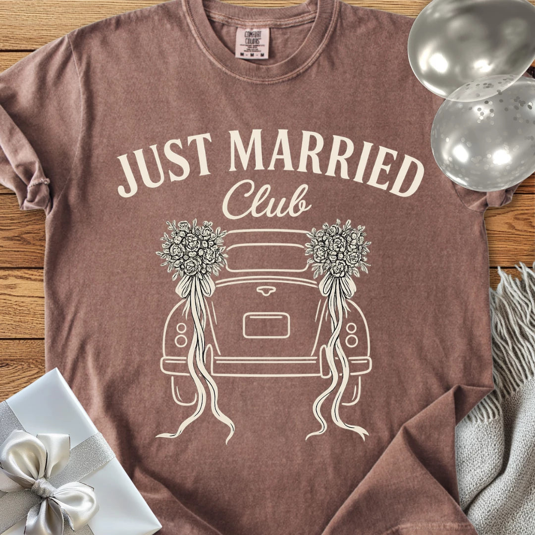 Just Married Club - Premium  Wedding T-Shirt