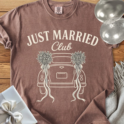 Just Married Club - Premium  Wedding T-Shirt