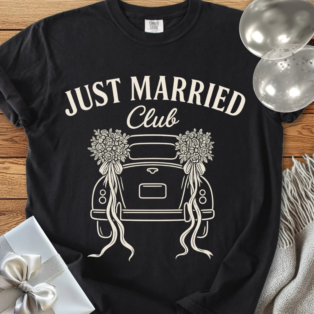 Just Married Club - Premium  Wedding T-Shirt