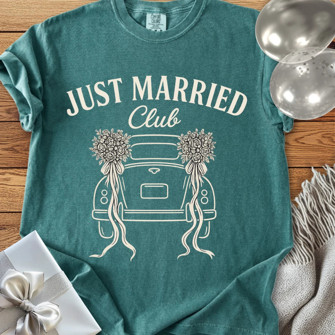 Just Married Club - Premium  Wedding T-Shirt