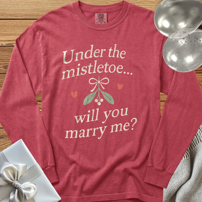 Under the Mistletoe... Will You Marry Me? - Premium Christmas Proposal Long Sleeve T-Shirt - Crimson